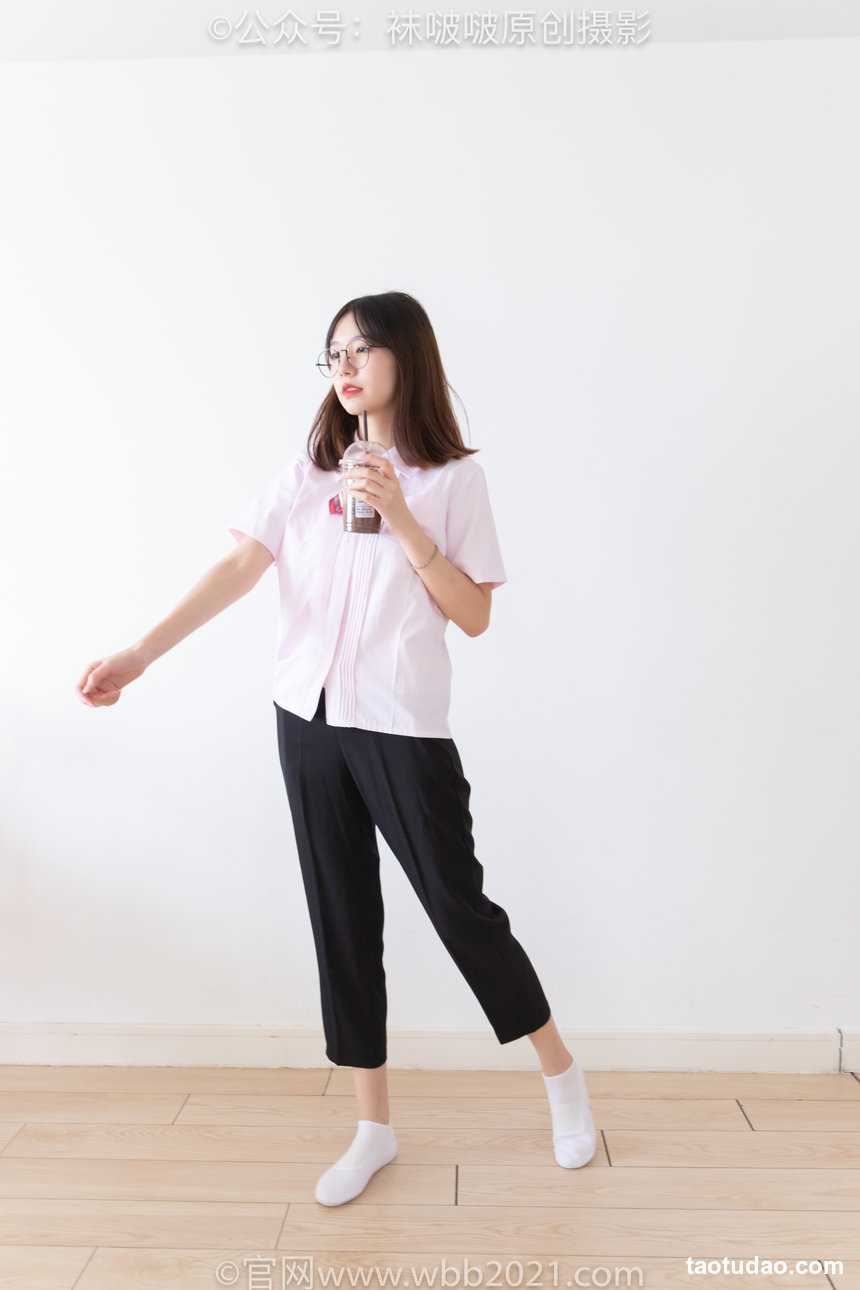 BoBoSocks袜啵啵 积分限定作品043 小甜豆-校服、平底布鞋、白棉袜、裸足