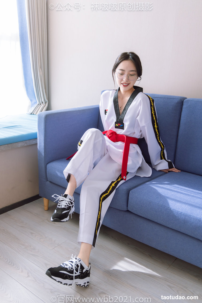BoBoSocks袜啵啵 积分限定作品044 稚予-跆拳道服、运动鞋、白棉袜、裸足