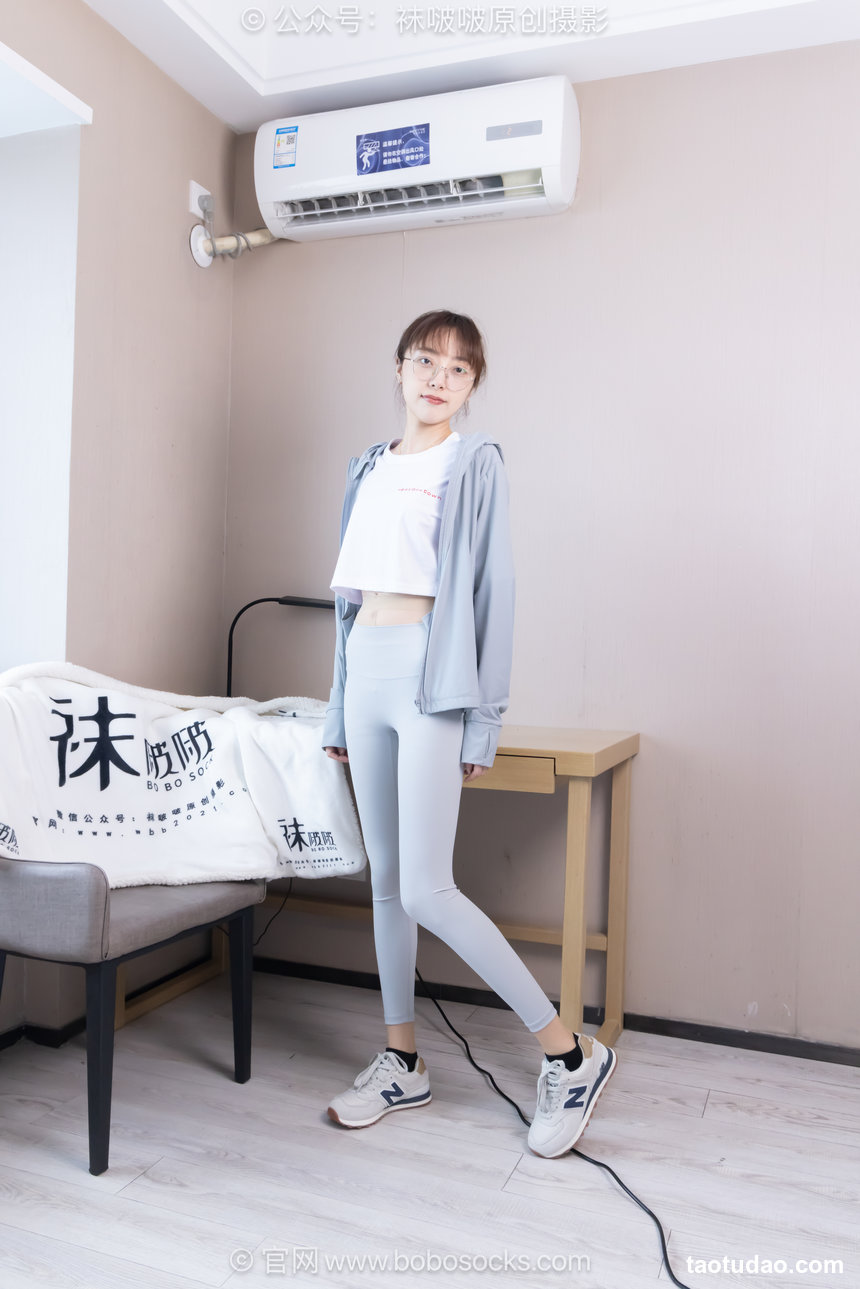 BoBoSocks袜啵啵 积分限定作品051 稚予-运动鞋、黑棉袜、薄肉丝