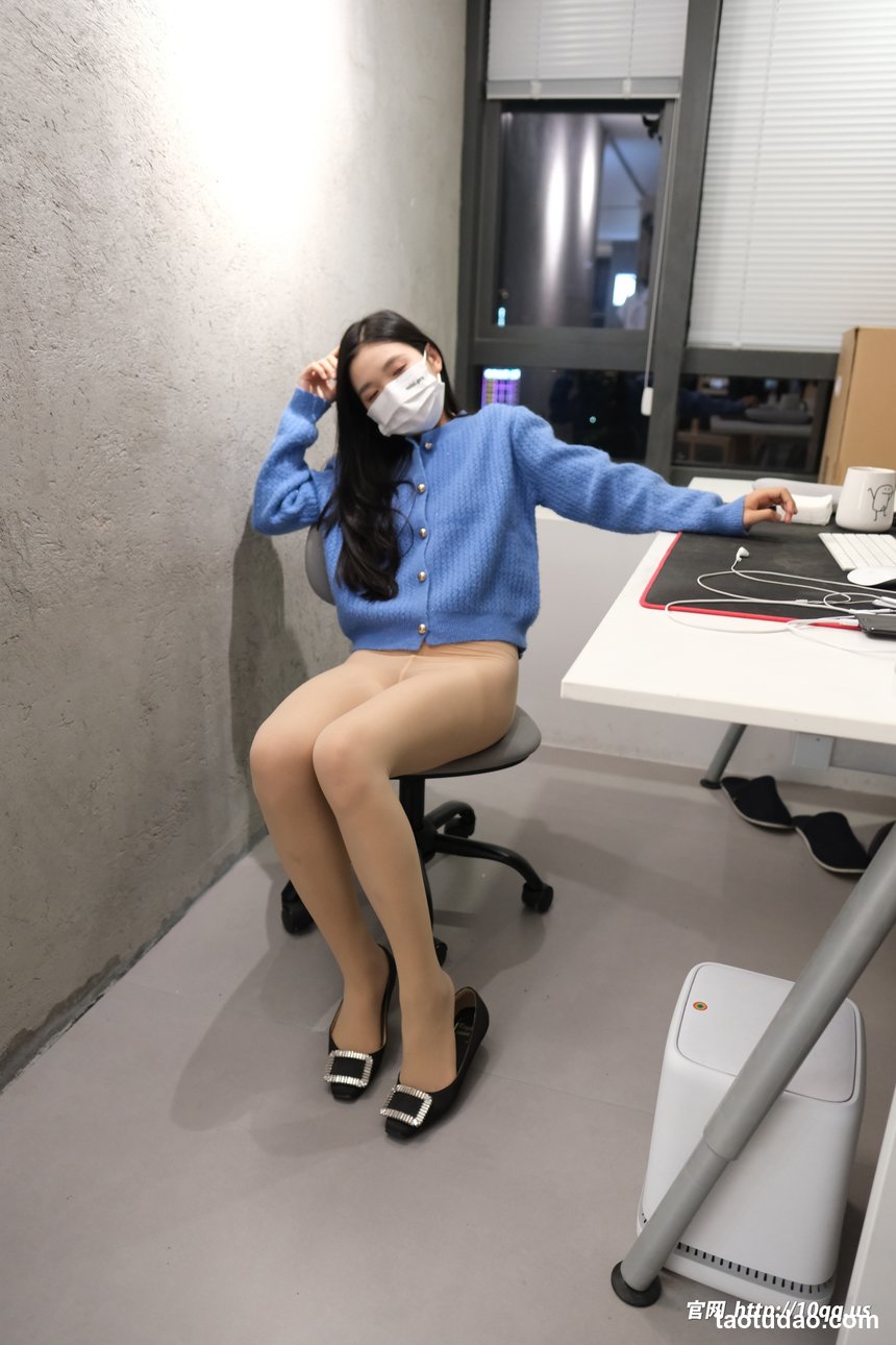 [ROSI口罩系列]2026.04.08 NO.3587[103+1P／347MB]