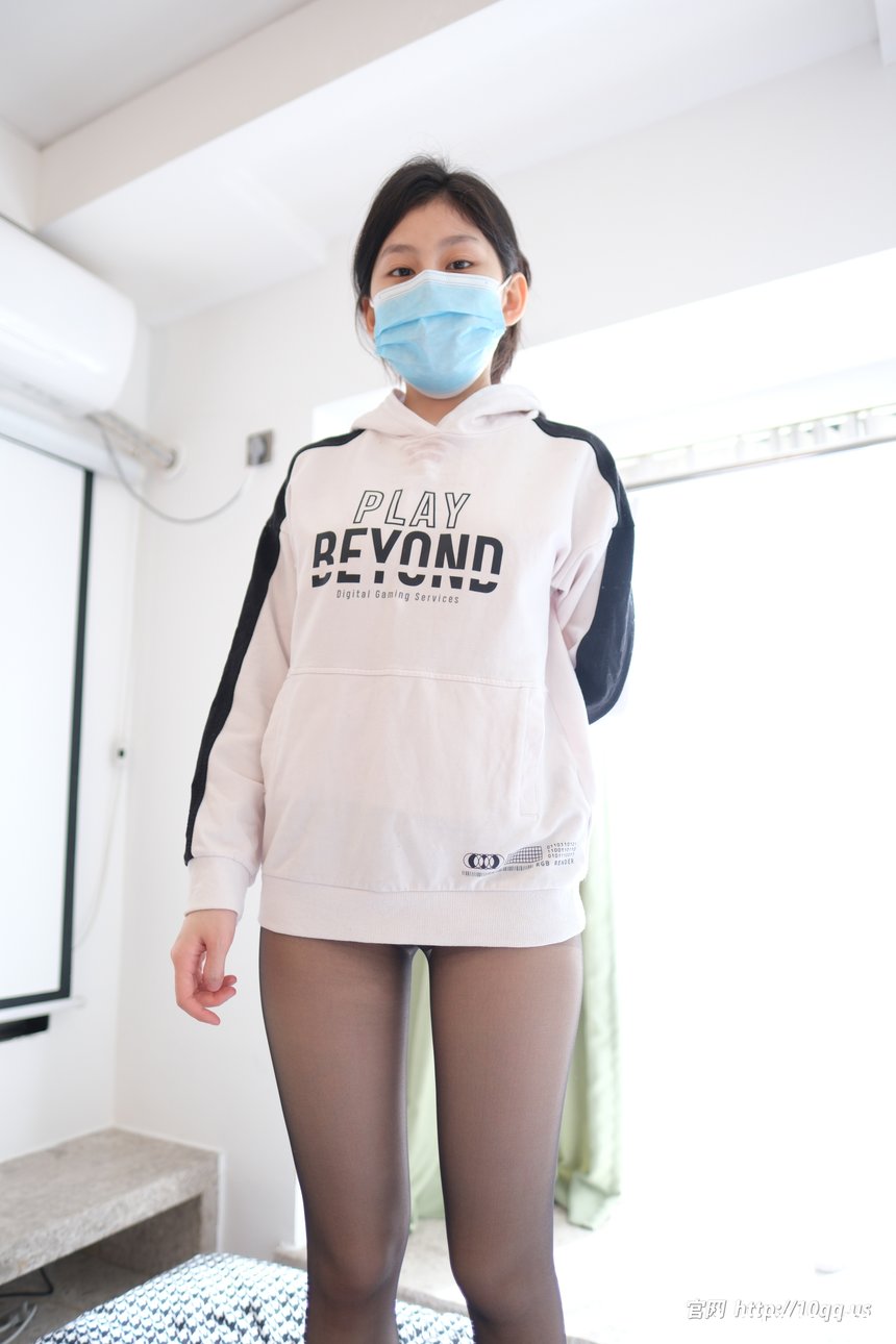 [ROSI口罩系列]2026.04.13 NO.3592[85+1P／195MB]