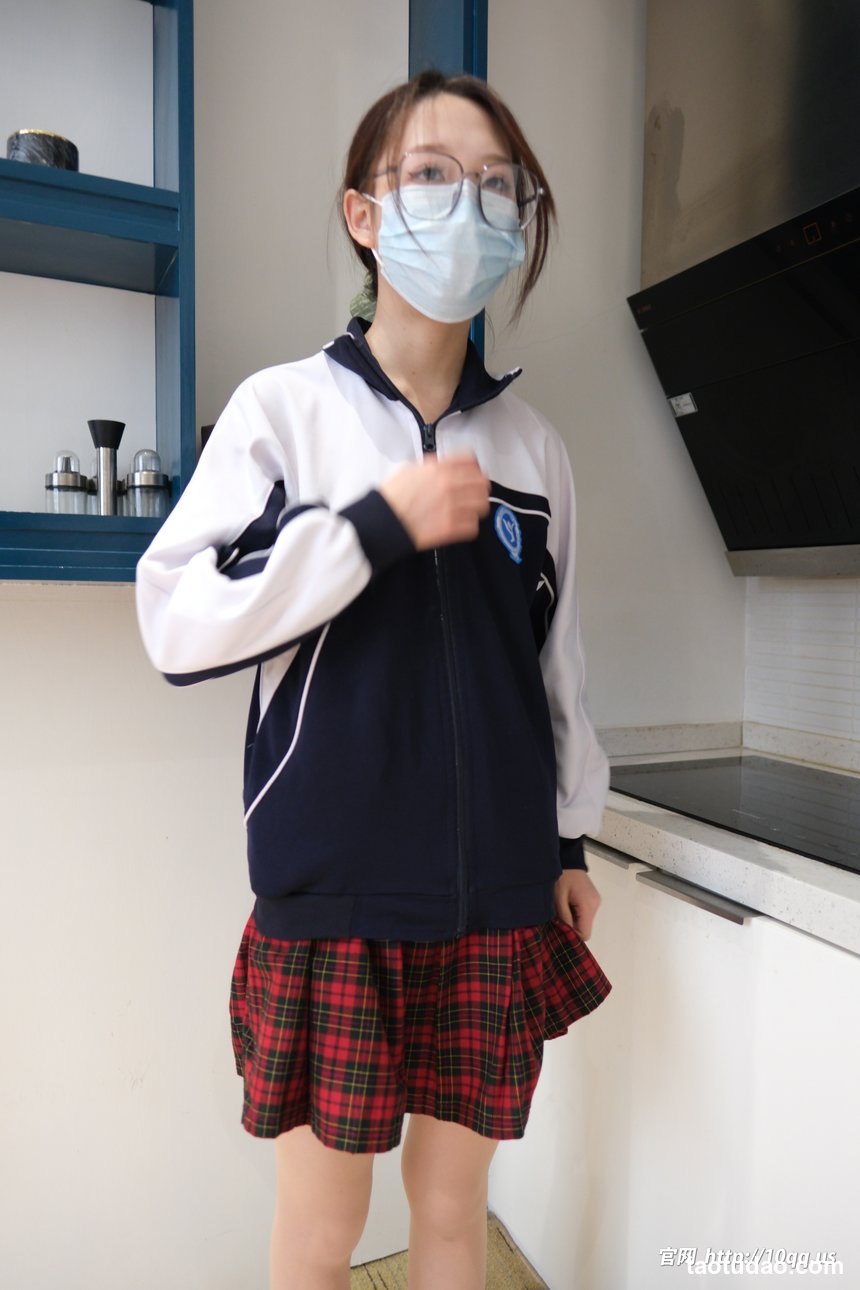 [ROSI口罩系列]2026.04.15 NO.3594[135+1P／363MB]