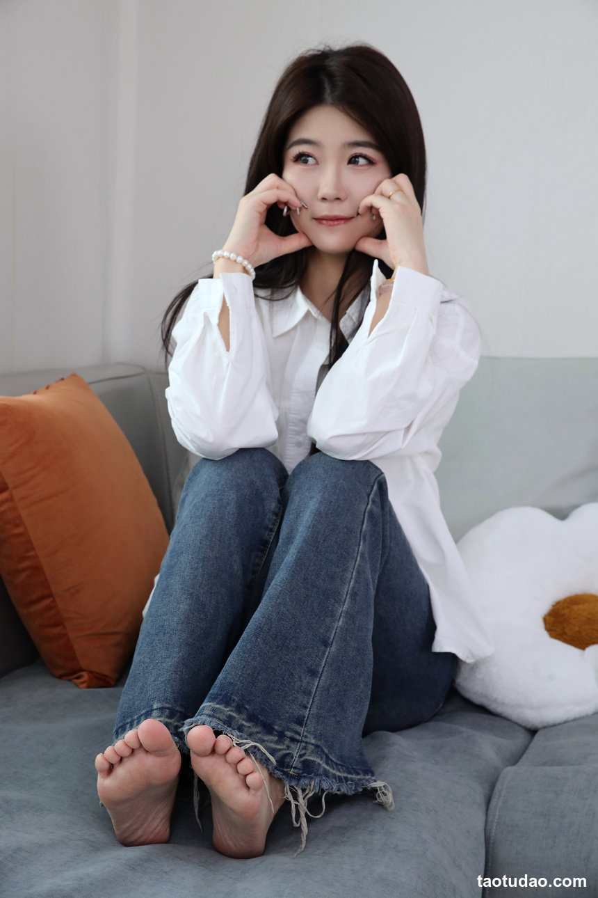 绮梦摄影 2025.03.15 No.203 小莉 珍藏无修无水印版