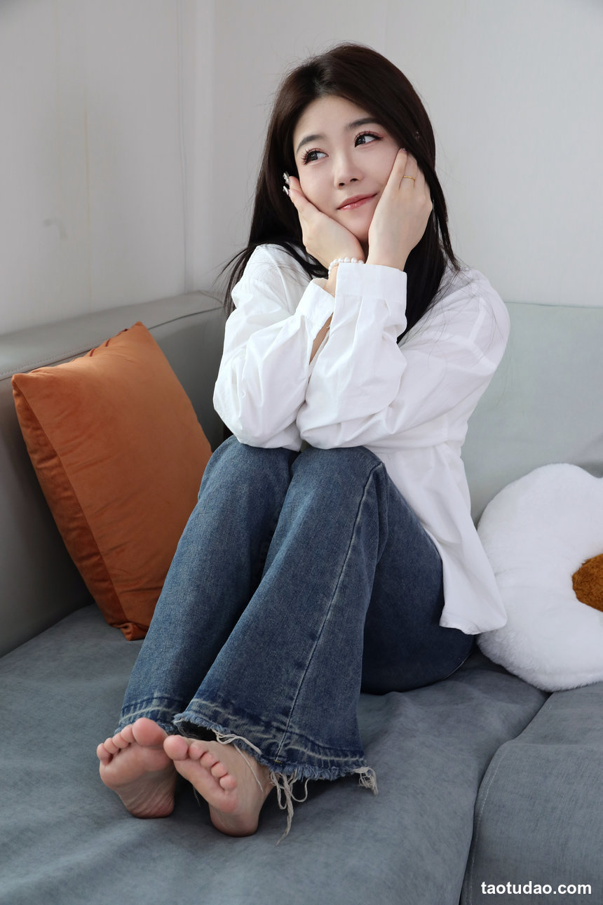 绮梦摄影 2025.03.15 No.203 小莉 珍藏无修无水印版