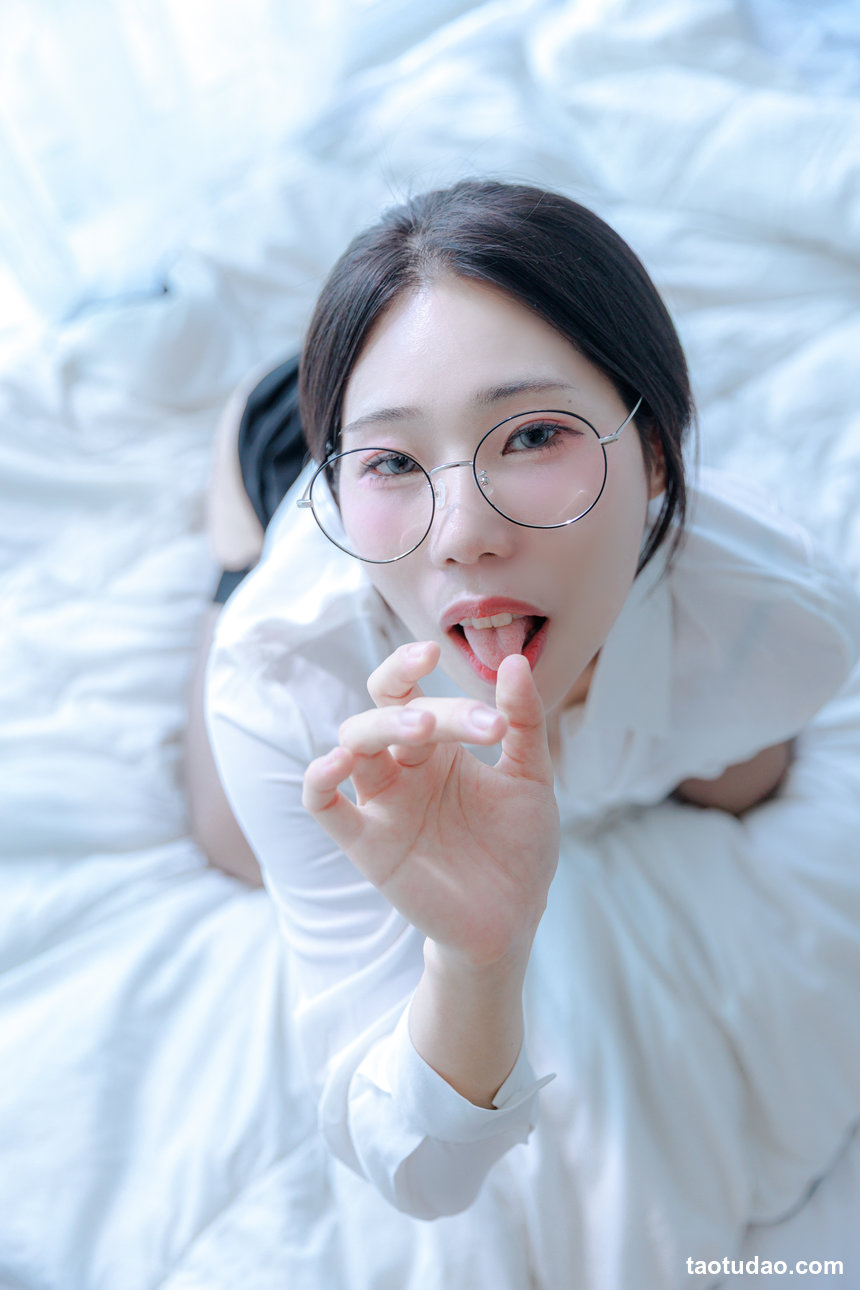 [Porrinn] EUN – Office Girl