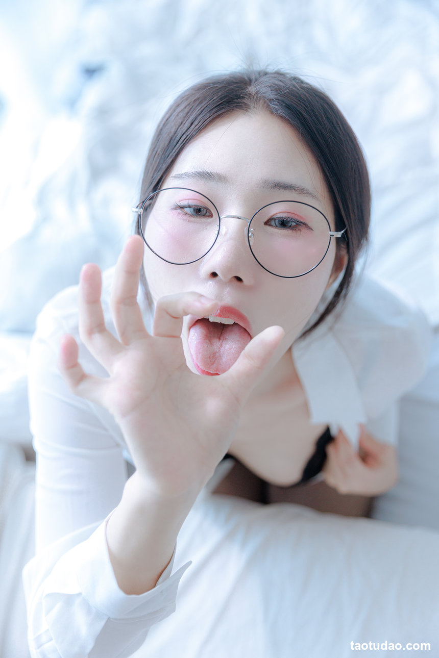 [Porrinn] EUN – Office Girl