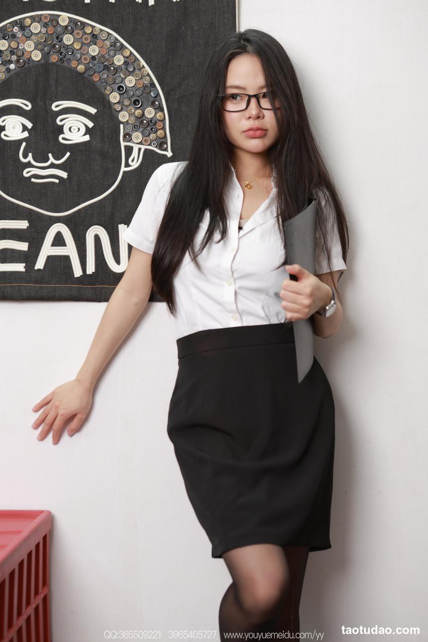 [IESS异思趣向] 2026.05.18 丝享家 2357 兔兔《制服眼镜娘（下）》[75P-81MB]