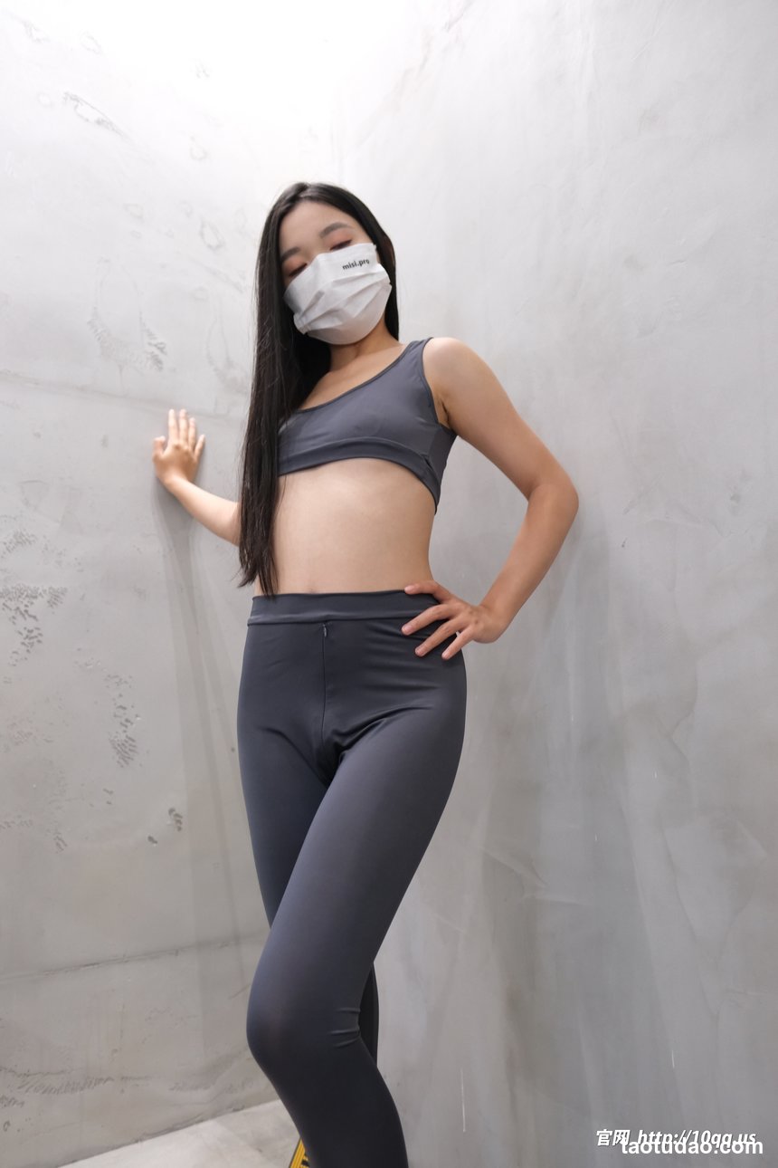 [ROSI口罩系列]2026.04.27 NO.3606[80+1P／229MB]