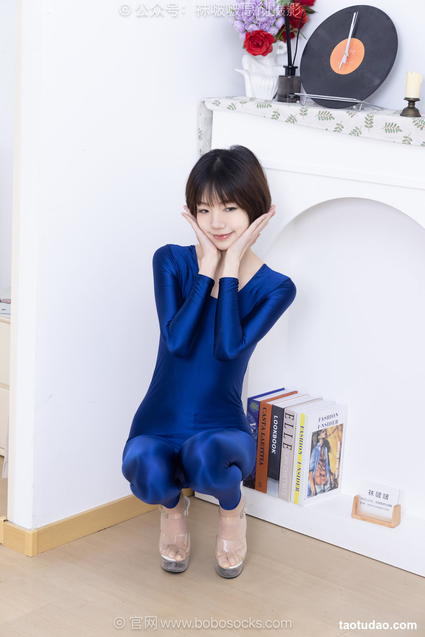 BoBoSocks袜啵啵 No.749 小甜豆-高跟凉鞋、蓝色连体衣、裤里丝、薄肉丝