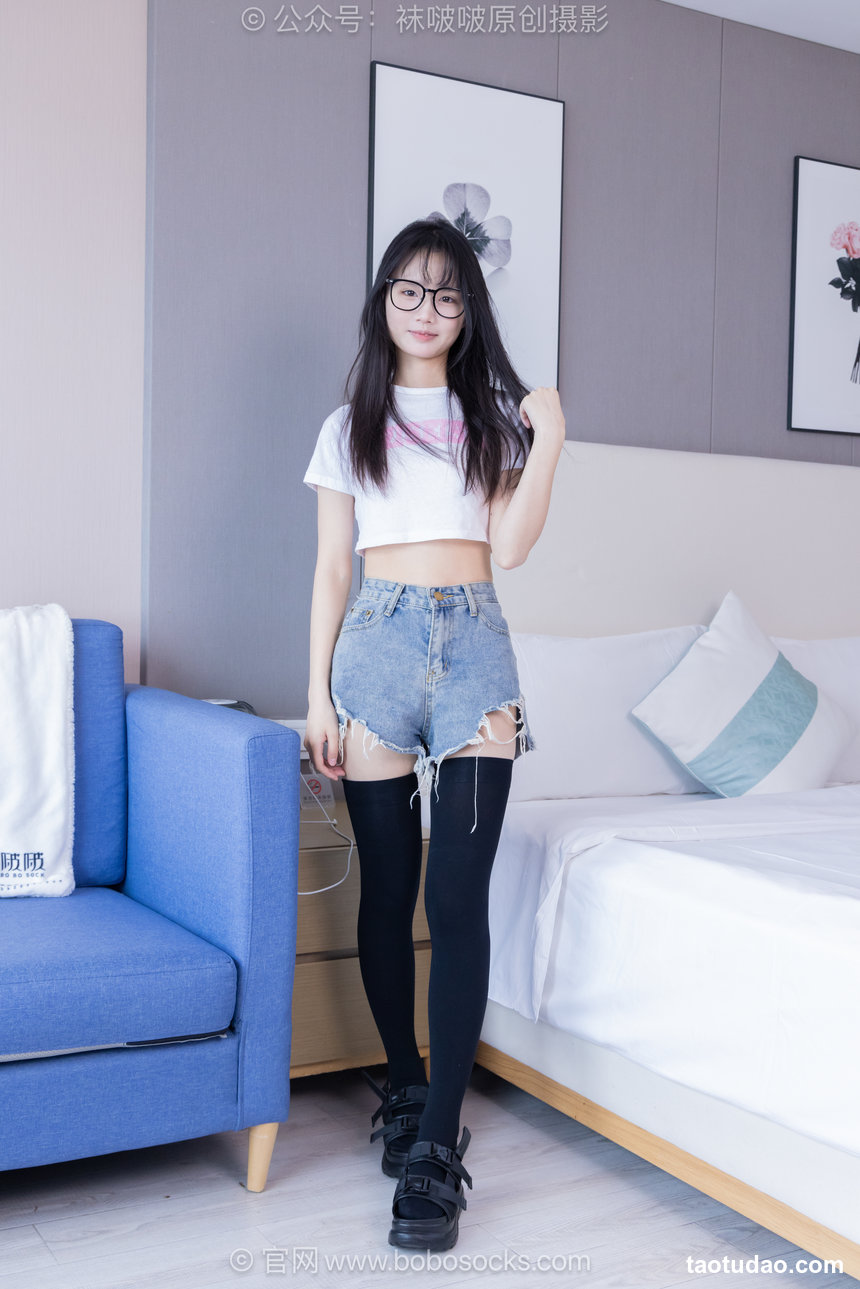 BoBoSocks袜啵啵 积分限定作品052 甜甜圈-凉鞋、厚黑丝大腿袜、裸足穿鞋