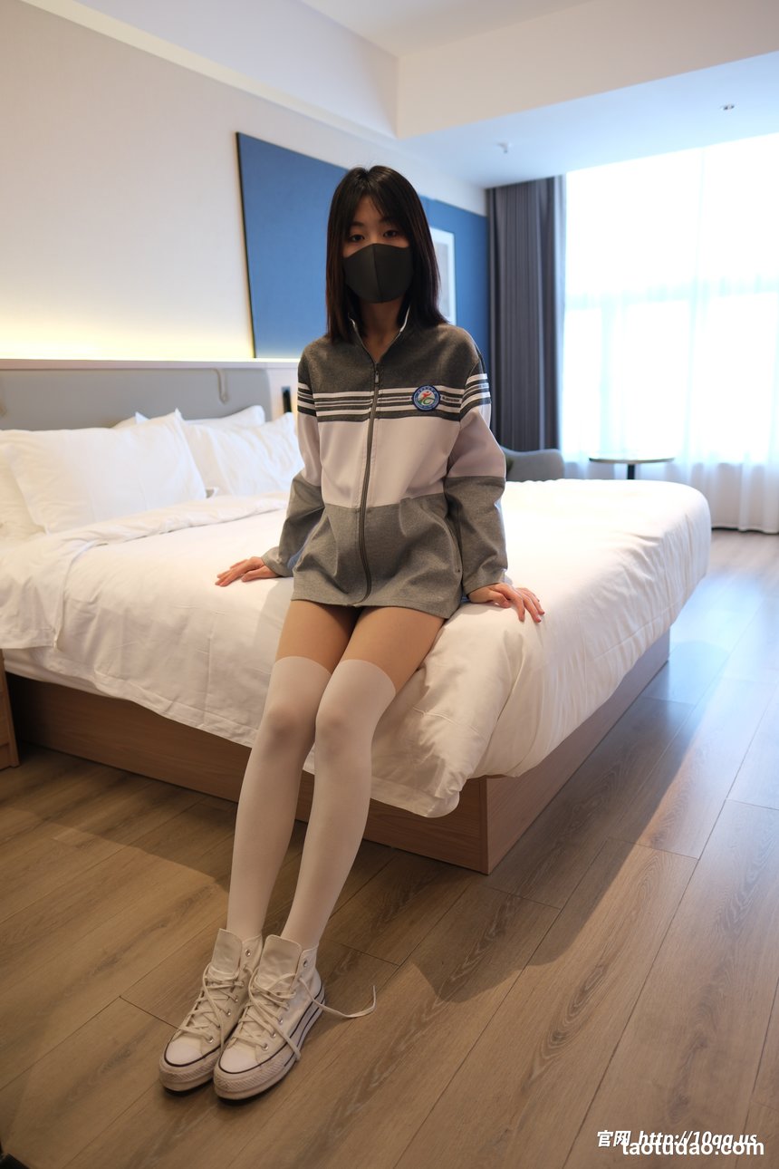 [ROSI口罩系列]2026.05.09 NO.3618[119+1P／275MB]