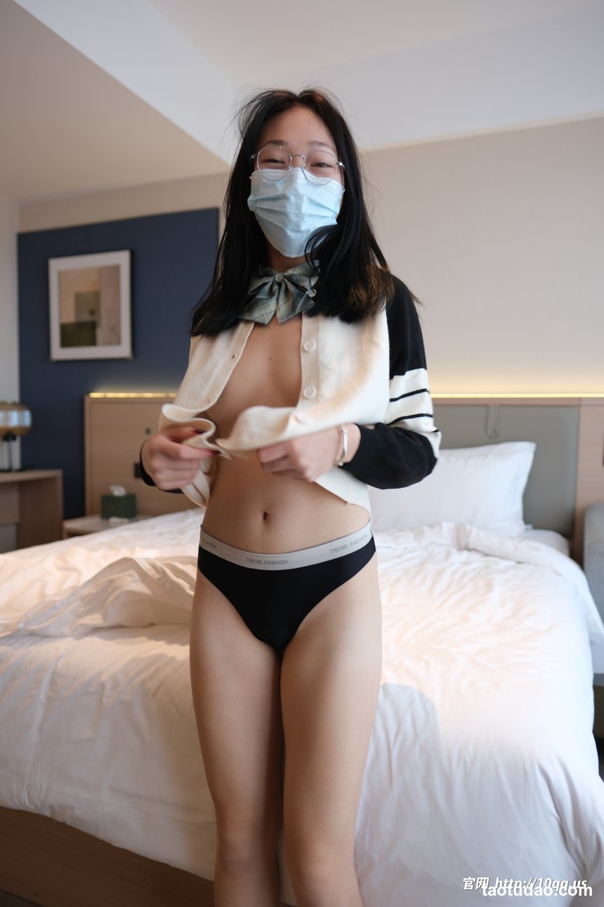 [ROSI口罩系列]2026.05.12 NO.3621[145+1P／313MB]