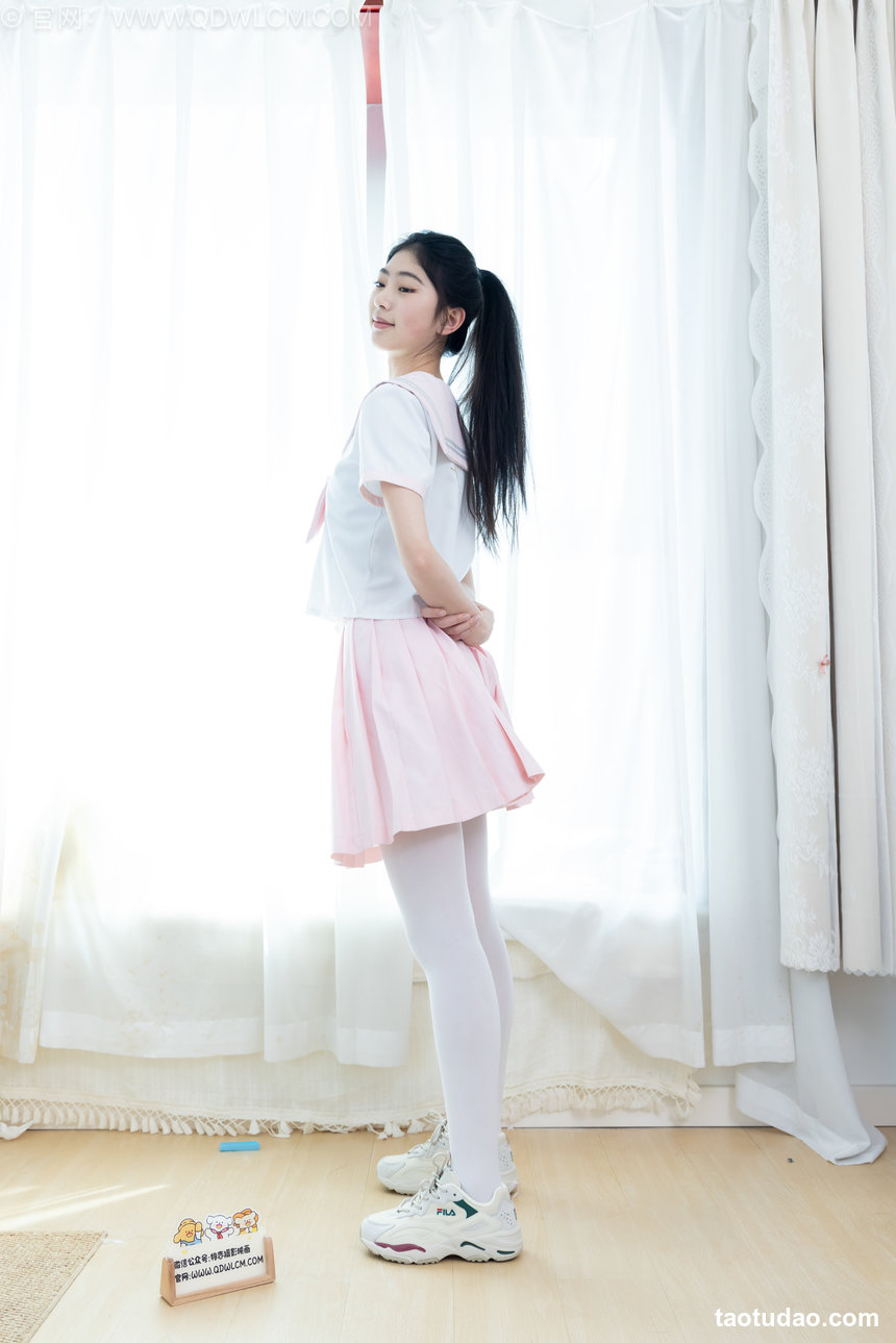物恋传媒 No.2691 包包-运动鞋、厚白丝、jk制服 [165P1V-3.80GB]