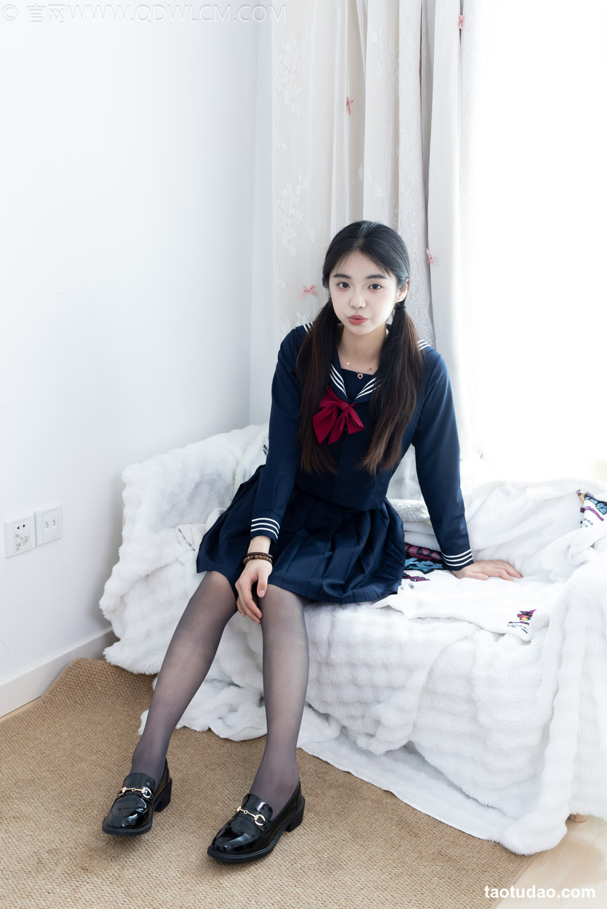 物恋传媒 No.2703 青提-JK制服、皮鞋、薄黑丝 [153P1V-4.11GB]