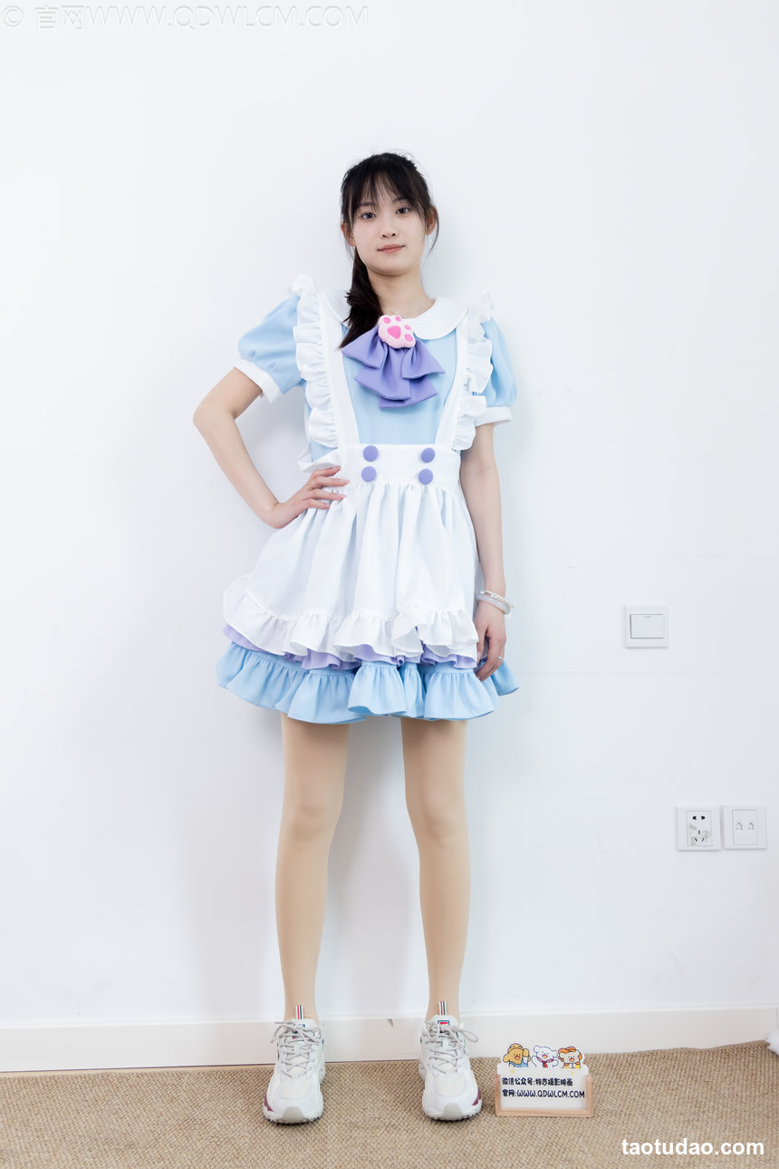 物恋传媒 No.2704 山奈-女仆装、运动鞋、厚肉丝 [161P1V-4.45GB]
