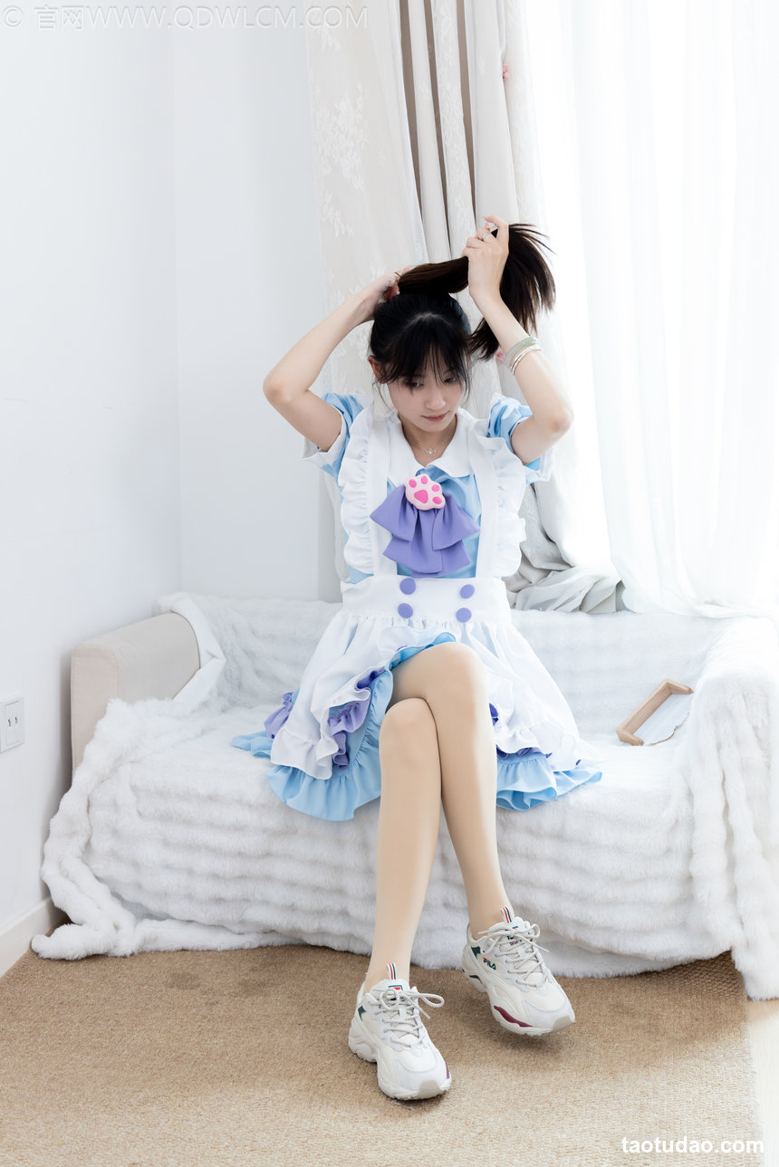 物恋传媒 No.2704 山奈-女仆装、运动鞋、厚肉丝 [161P1V-4.45GB]