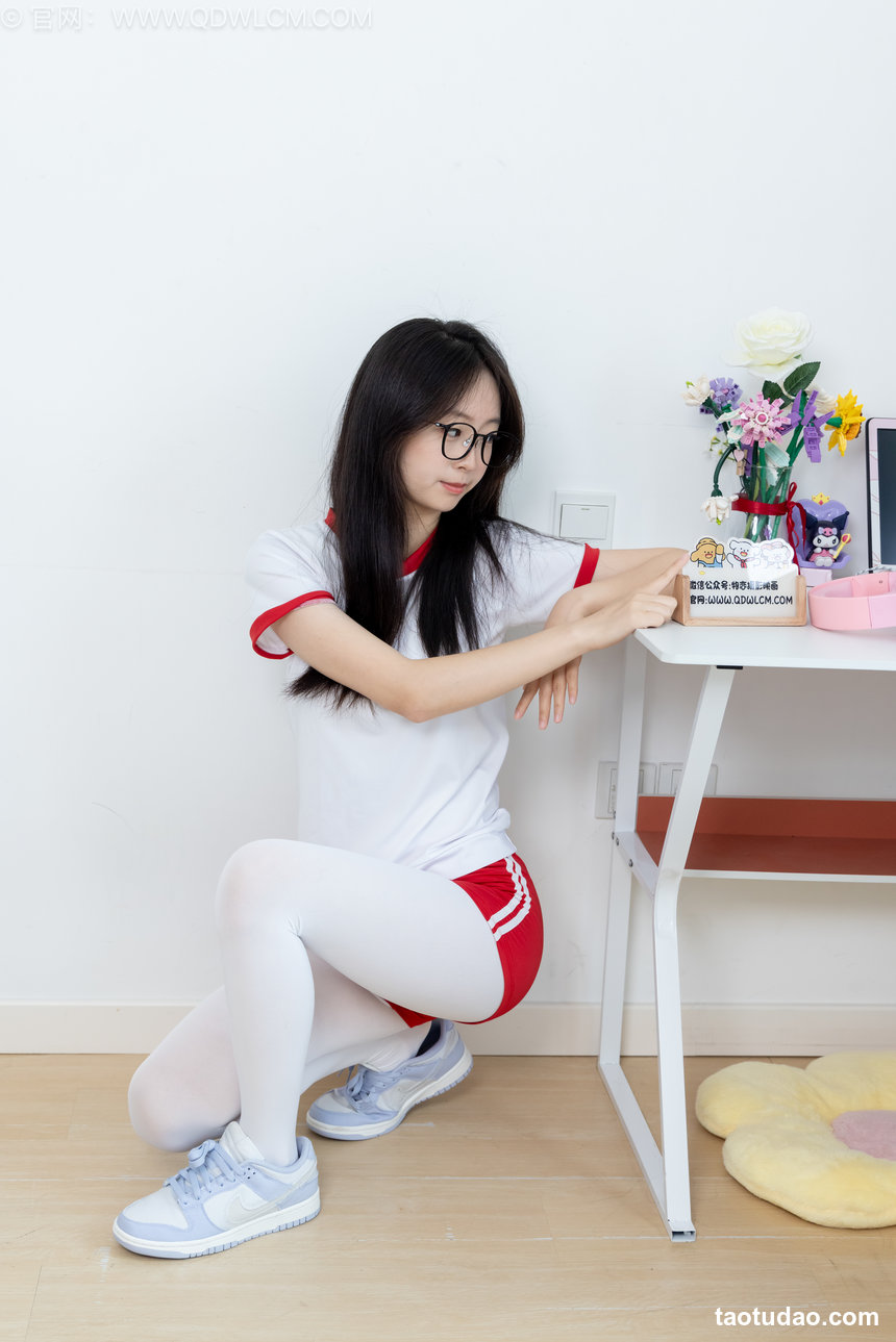 物恋传媒 No.2780 萌萌-板鞋、厚白丝、体操服 [150P1V-3.91GB]