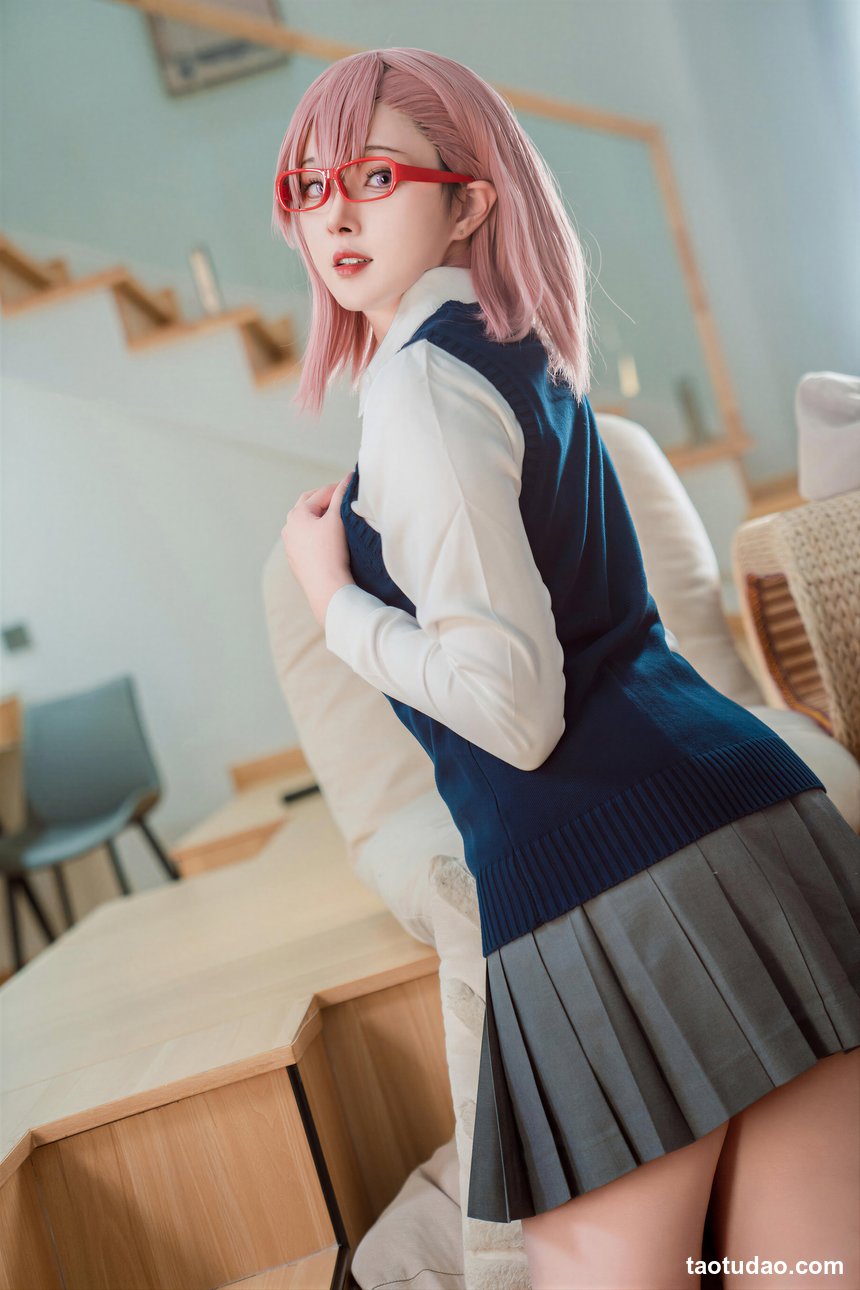 Natsuko夏夏子 – NO.113 2.5次元的诱惑-天乃莉莉纱校服