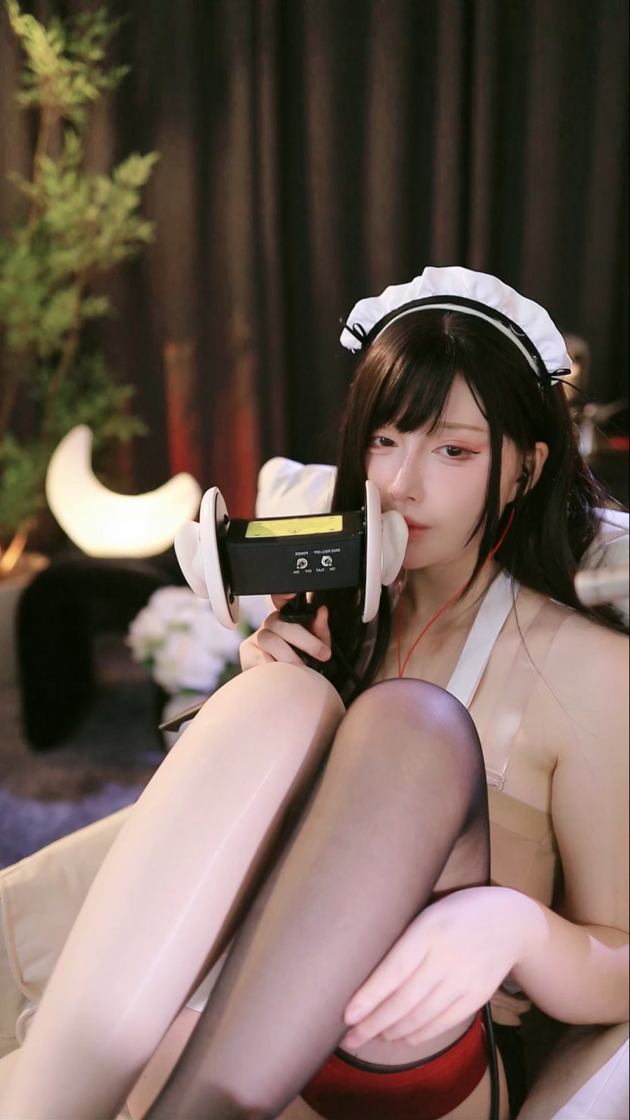 022.一色雨 NO.011 2025年12月会员  甜耳 跳跳糖 [1V-744MB]