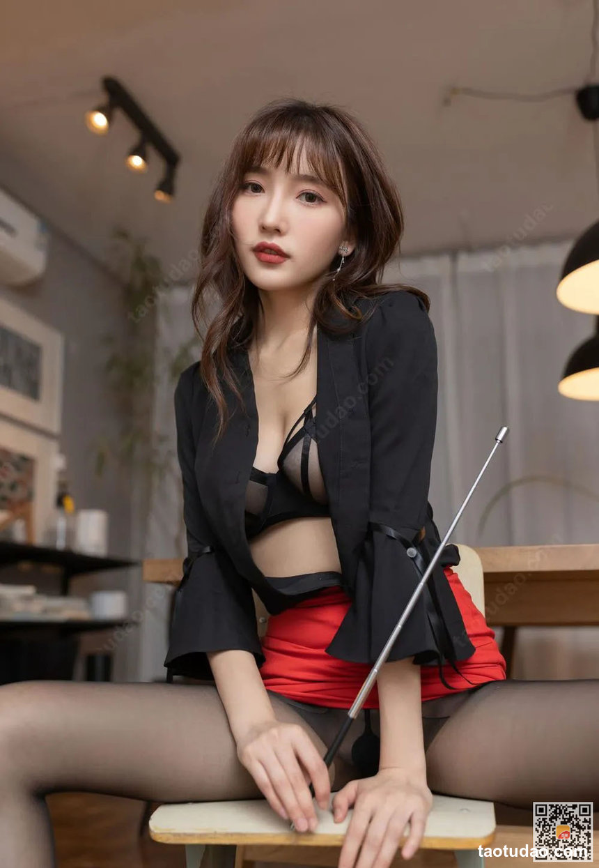 [香柚] No.011 2022.02.17《俏皮的家教老师》陆萱萱