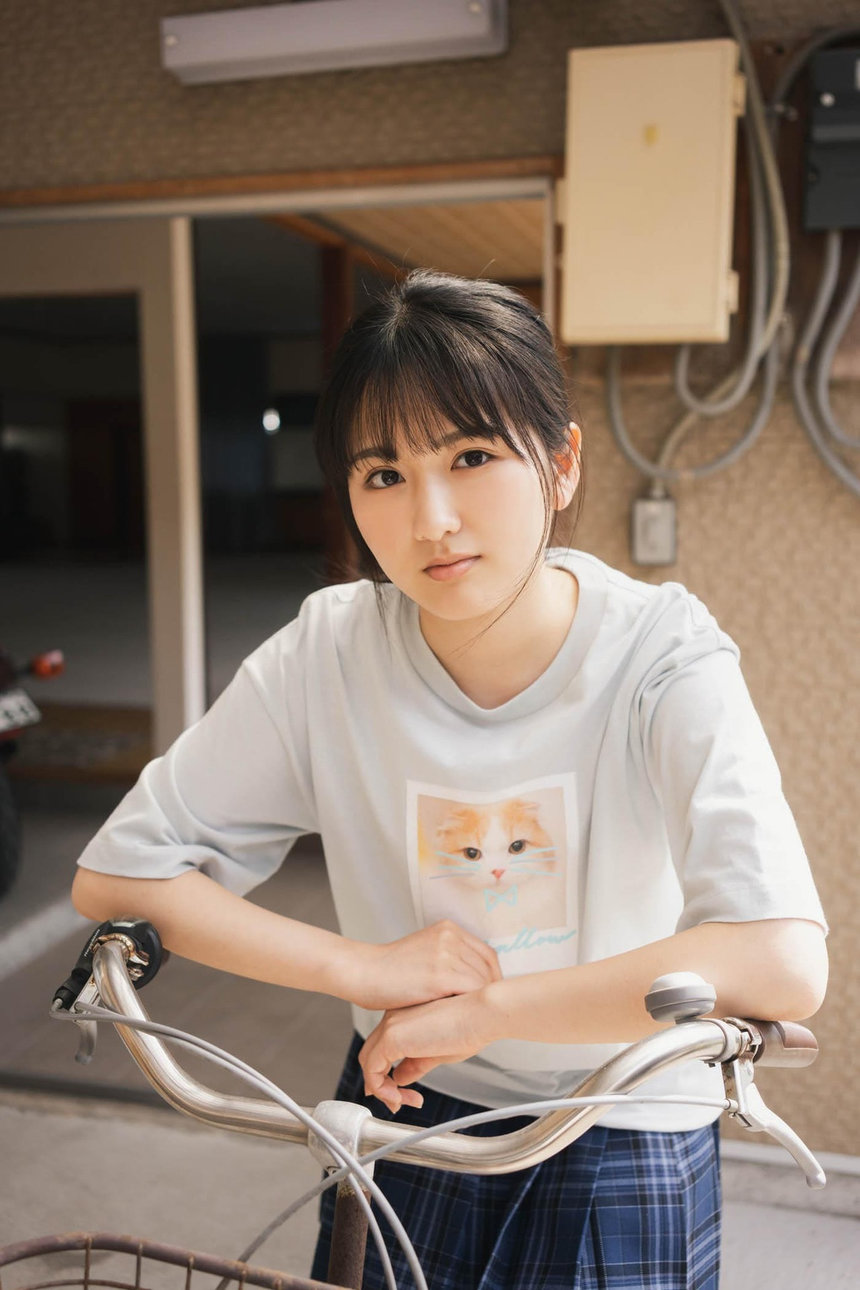 神谷天音写真集「PROTO STAR vol.2」2022.08.12
