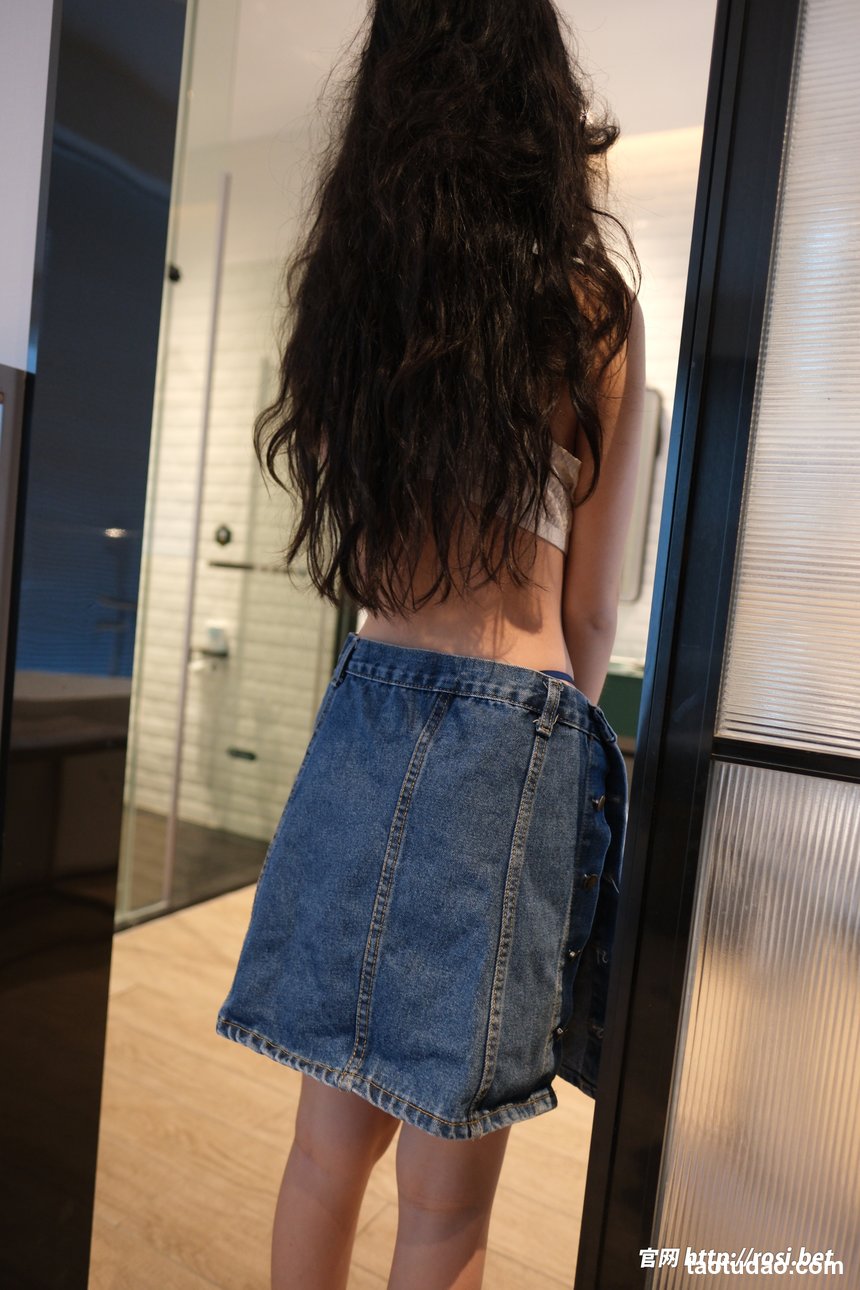 [ROSI写真]2026.08.20 NO.5372