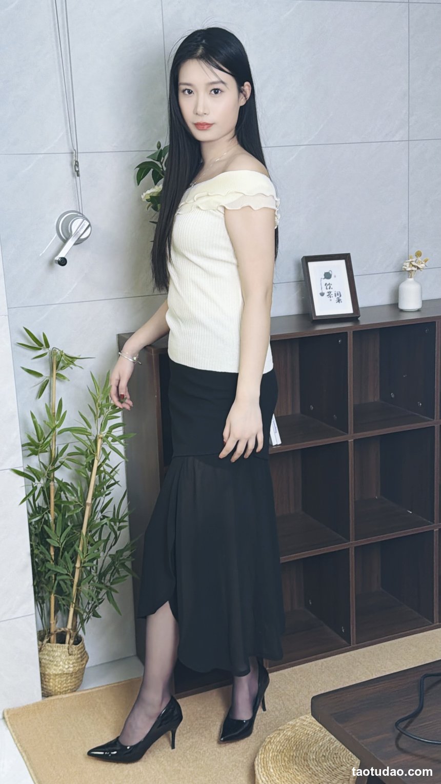 丝韵摄影 NO.3387 阿娇 御姐风黑色小飞袖包臀连衣裙