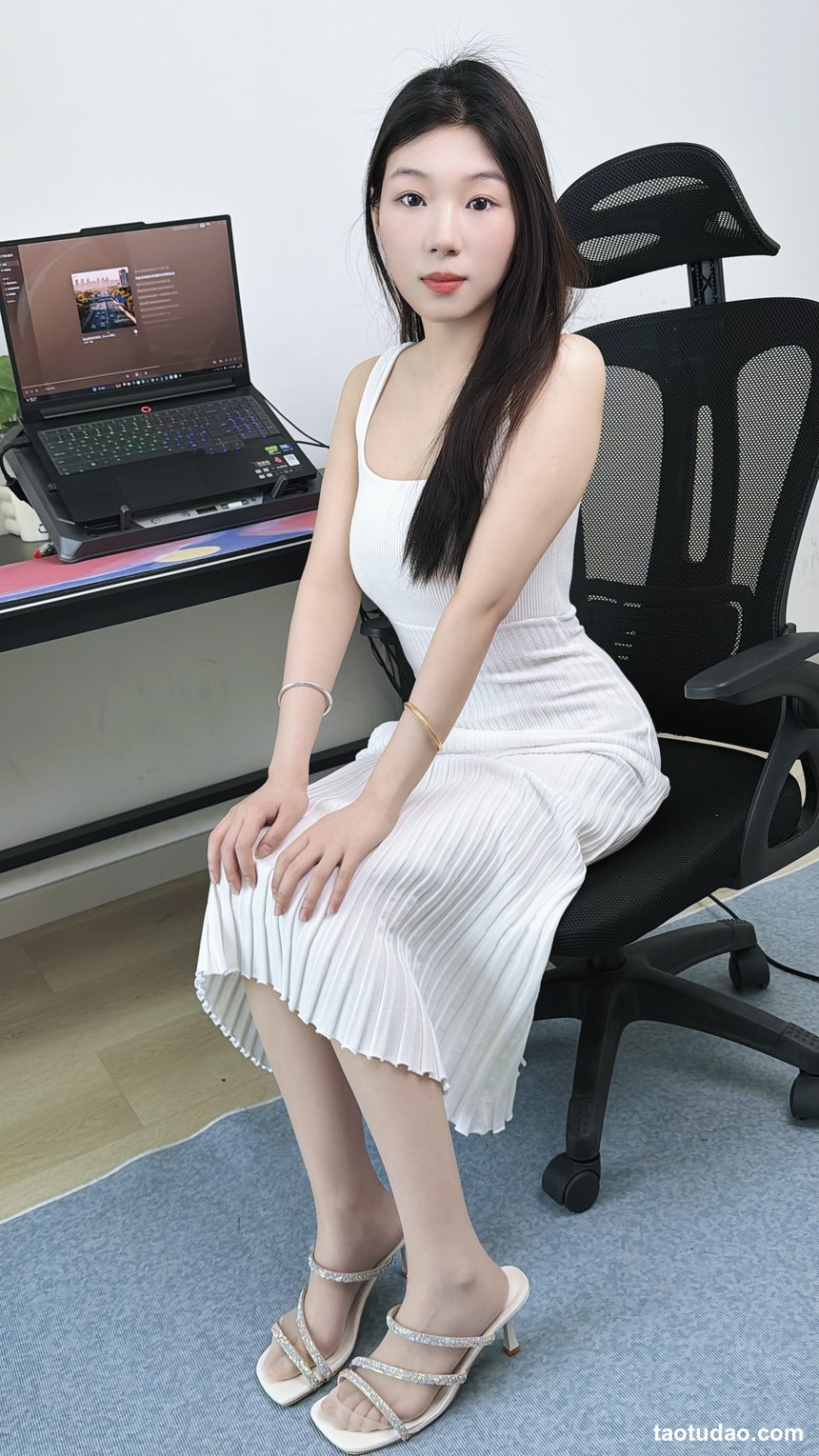 丝韵摄影 NO.3409 阿娇 甜美风白色无袖收腰连衣裙