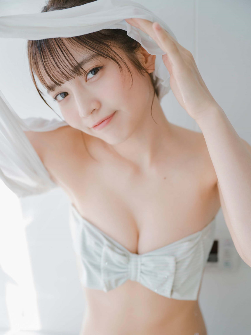 黒嵜菜々子　デジタル写真集　距離感ゼロカノジョ（ 黒嵜菜々子，U-YA