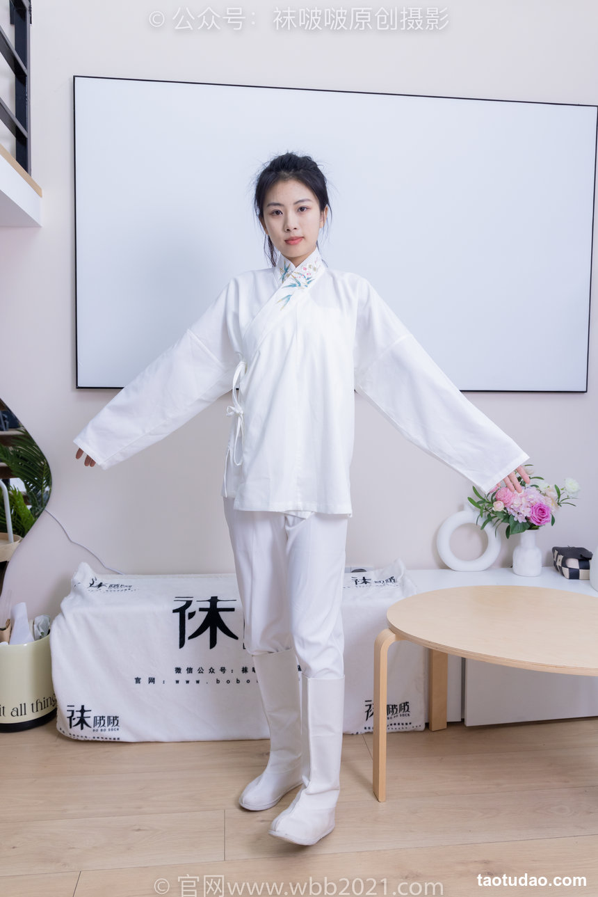 126.BoBoSocks袜啵啵 积分限定作品032 奶油-古装、古装靴、厚白丝 [209P1V-7.99GB]