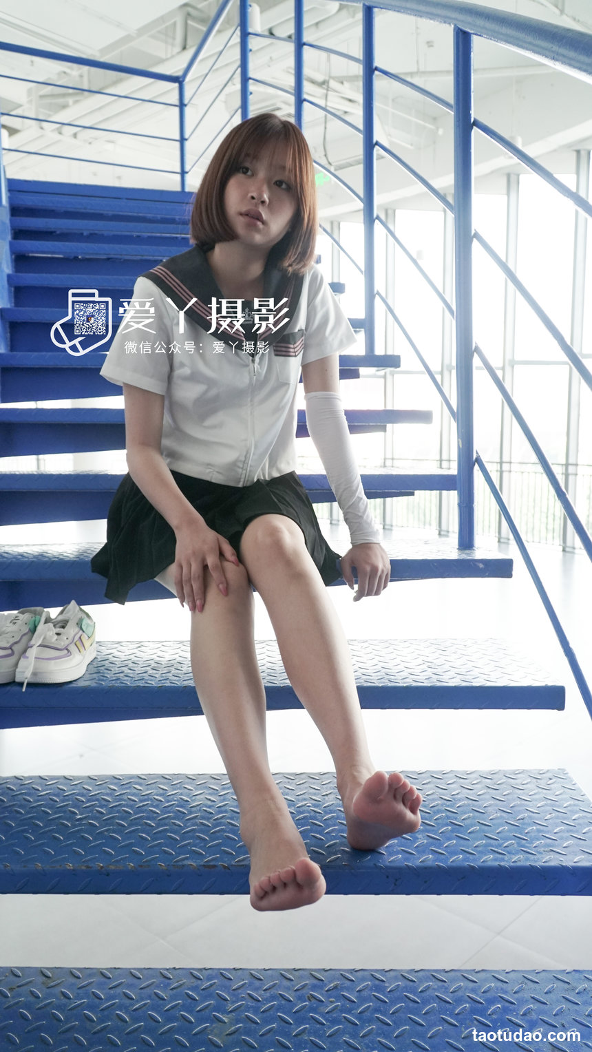 129.爱丫摄影 NO.002 活力少女 游戏厅青春洋溢JK少女[93P+3V／2.78GB]