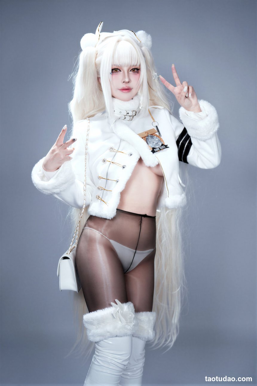 半半子 – NO.113 Nikke胜利女神 布兰儿 幸运特快车