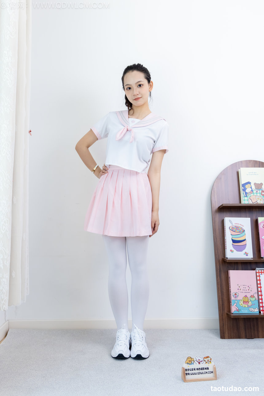 物恋传媒 No.2810 小泽-运动鞋、厚白丝、jk制服 [168P1V-4.40GB]