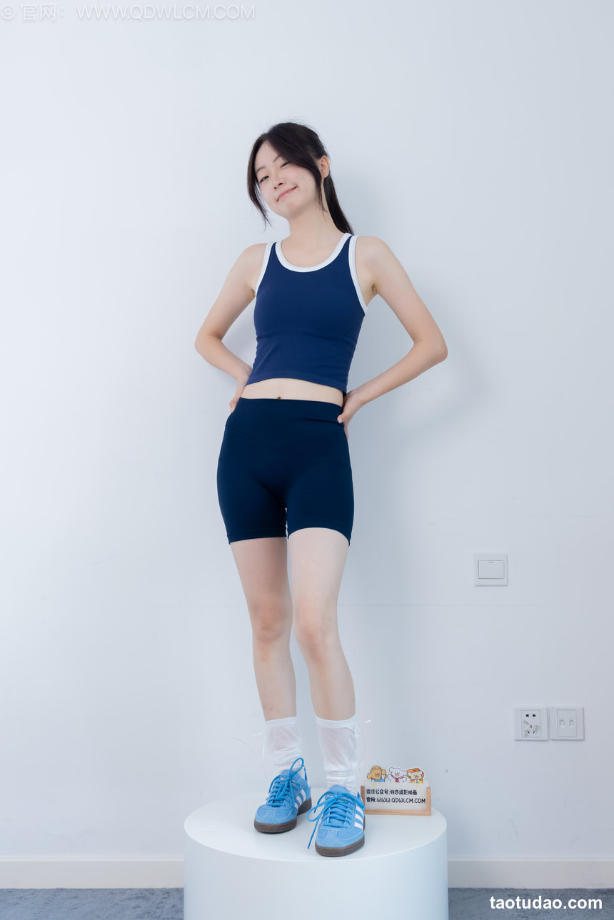 物恋传媒 No.2822 萌萌-帆布鞋、纯白棉袜、裸足 [150P1V-3.10GB]