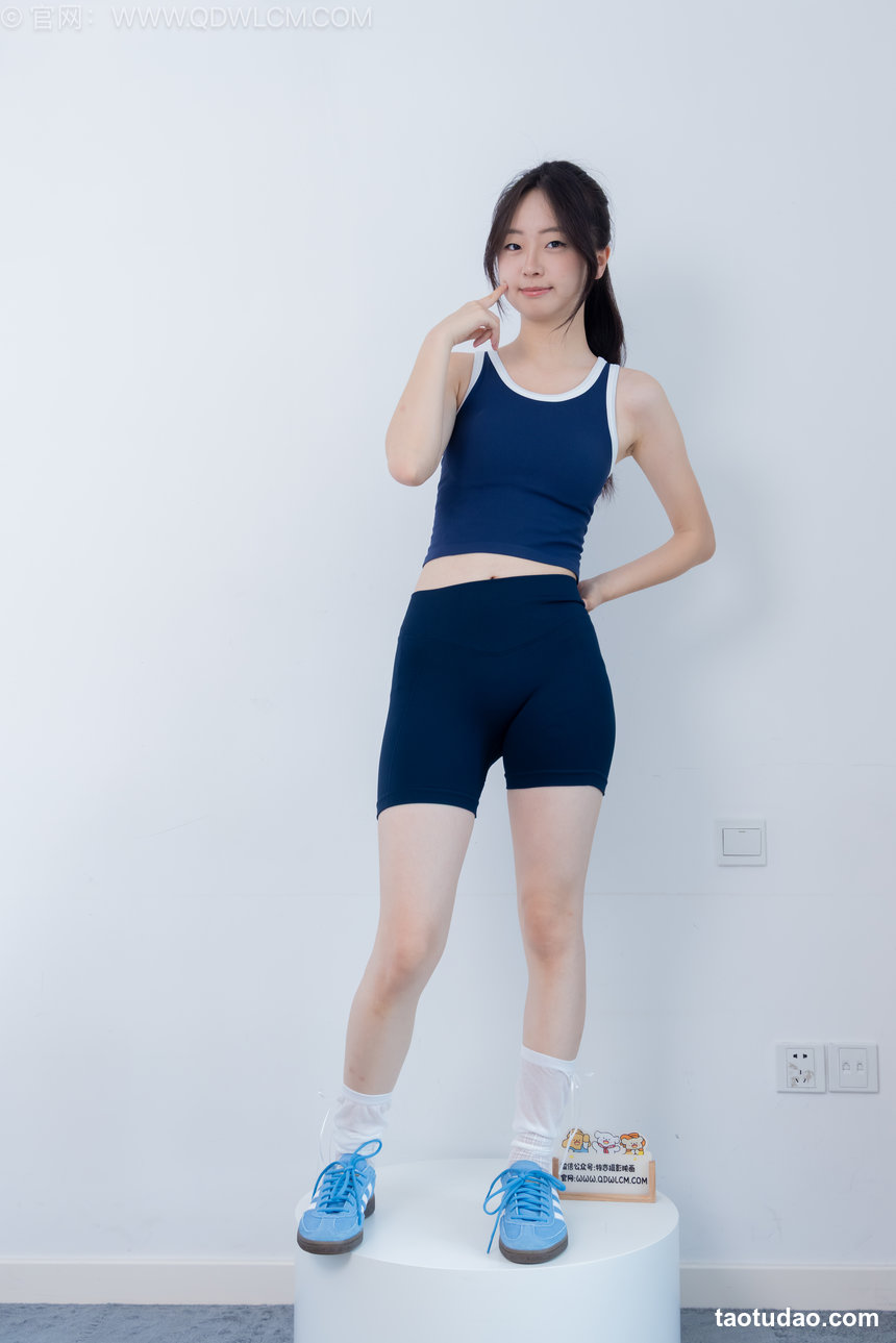 物恋传媒 No.2822 萌萌-帆布鞋、纯白棉袜、裸足 [150P1V-3.10GB]