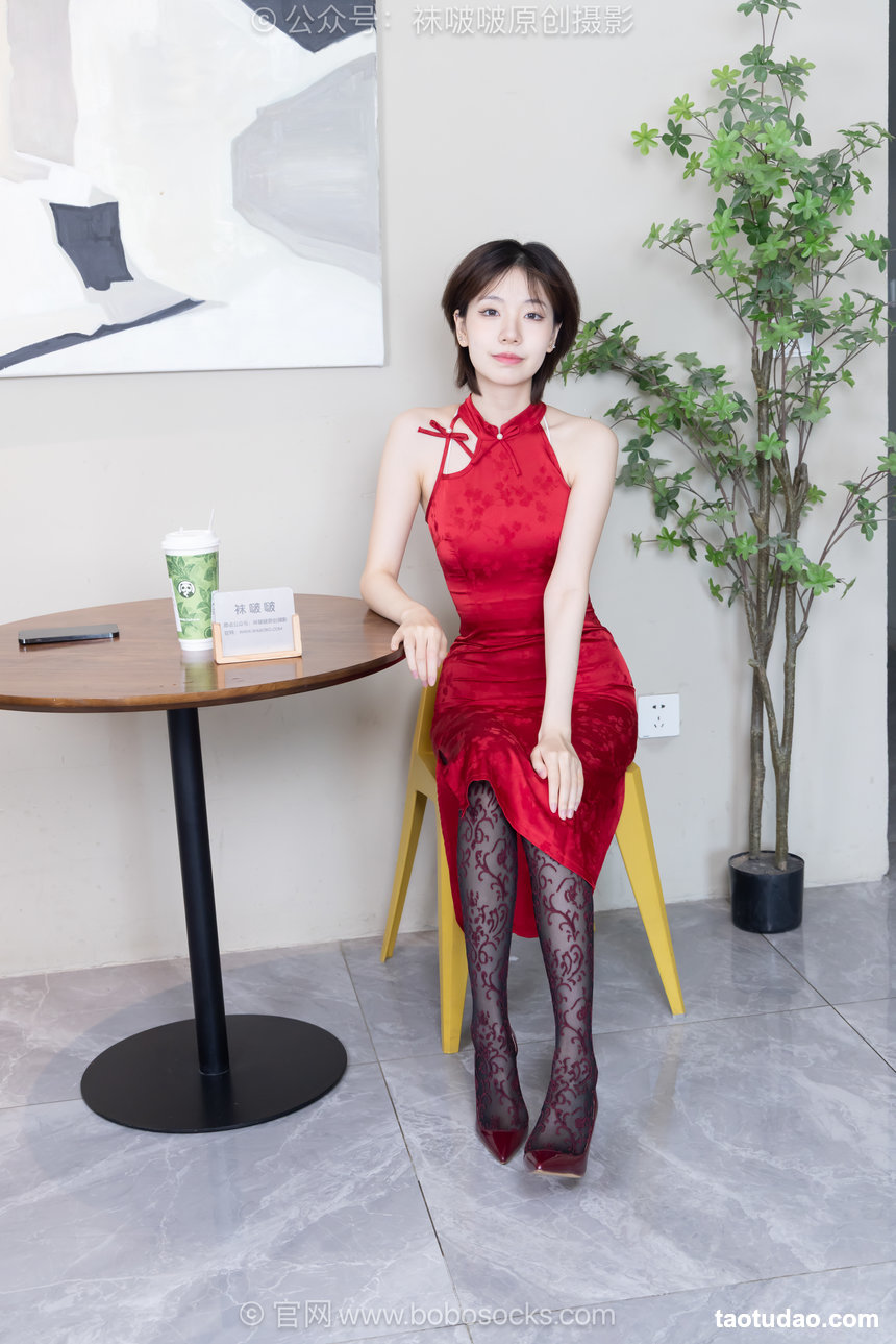 055.BoBoSocks袜啵啵 No.767 小甜豆-高跟鞋、薄黑丝黑印花、裸足、旗袍 [153P1V-5.30GB]