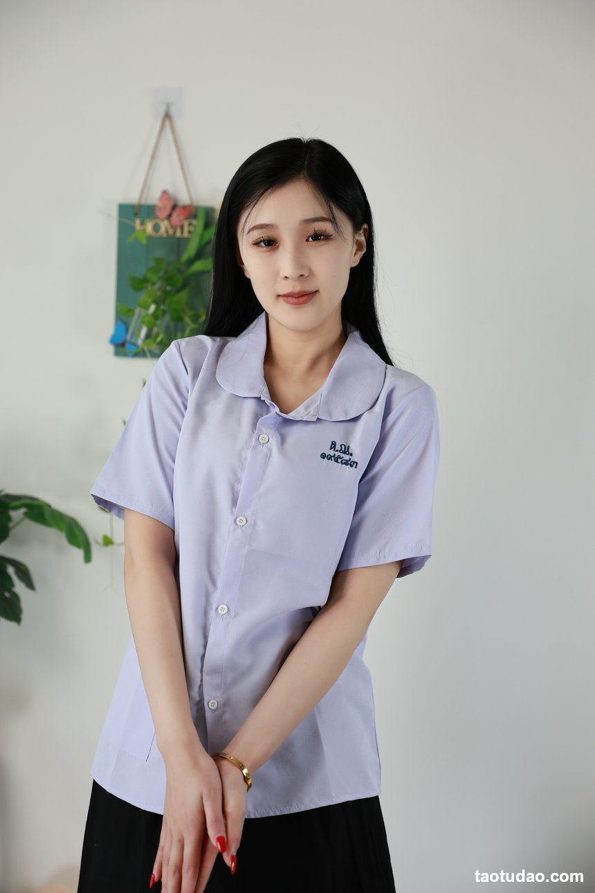 084.三禾摄影 No.094 短裙 校服 裸足 [128P1V-2.87GB]