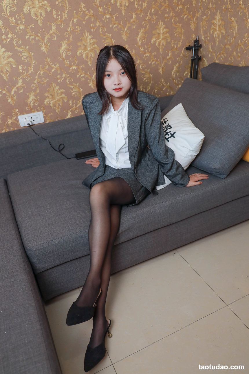 092.袜觅社 NO.035 香香[90P+1V／4.13GB]
