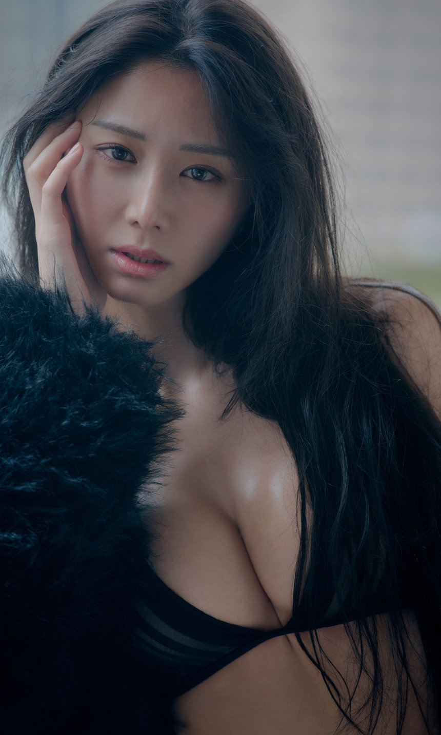 斋藤恭代写真集「BOUND」