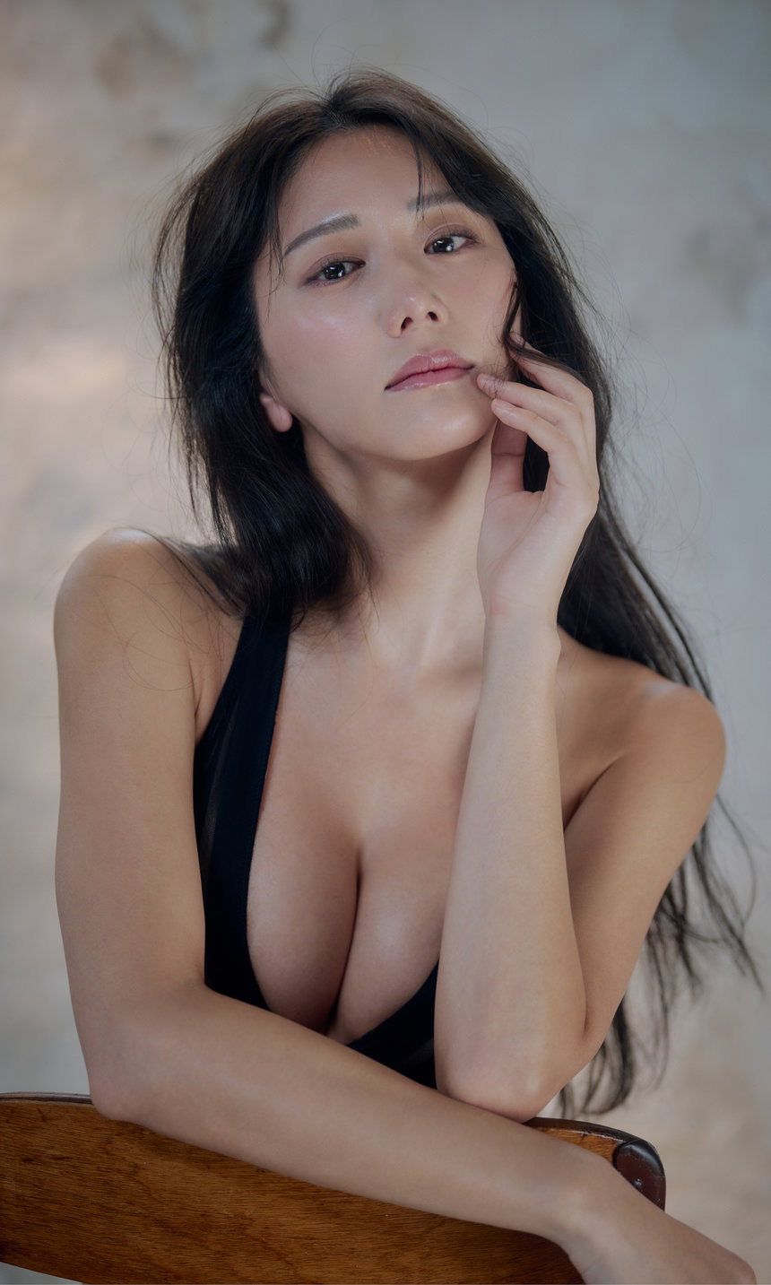 斋藤恭代写真集「BOUND」