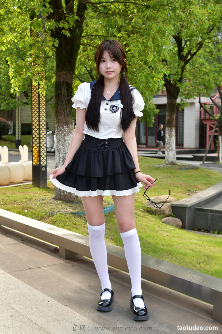 爱月下 NO.791 兔兔【林间甜妹】林间清风光影里，JK少女尽显元气娇俏