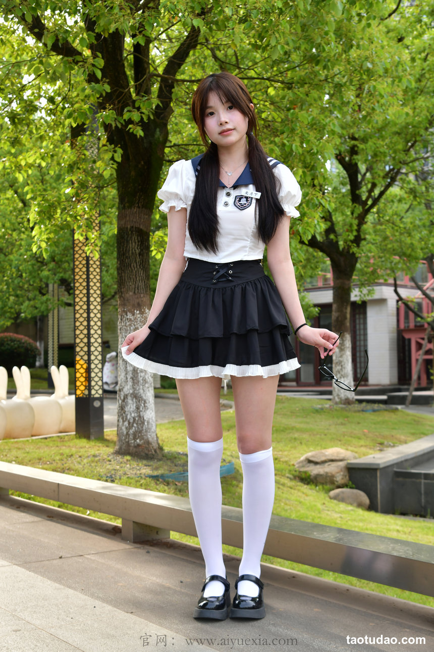 爱月下 NO.791 兔兔【林间甜妹】林间清风光影里，JK少女尽显元气娇俏