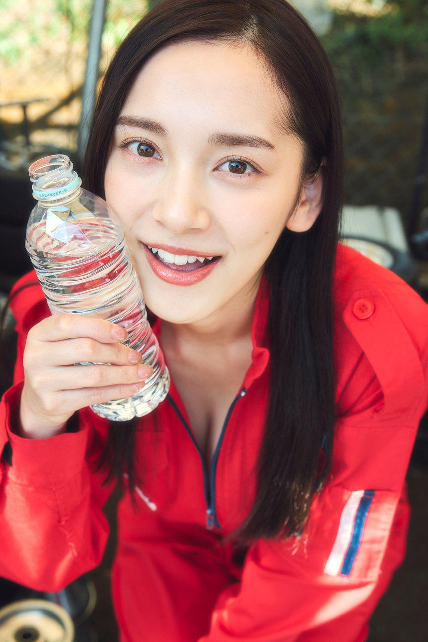 都丸紗也華、磨き上げた艶やか美ボディにドキッ！ SPAデジタル写真集