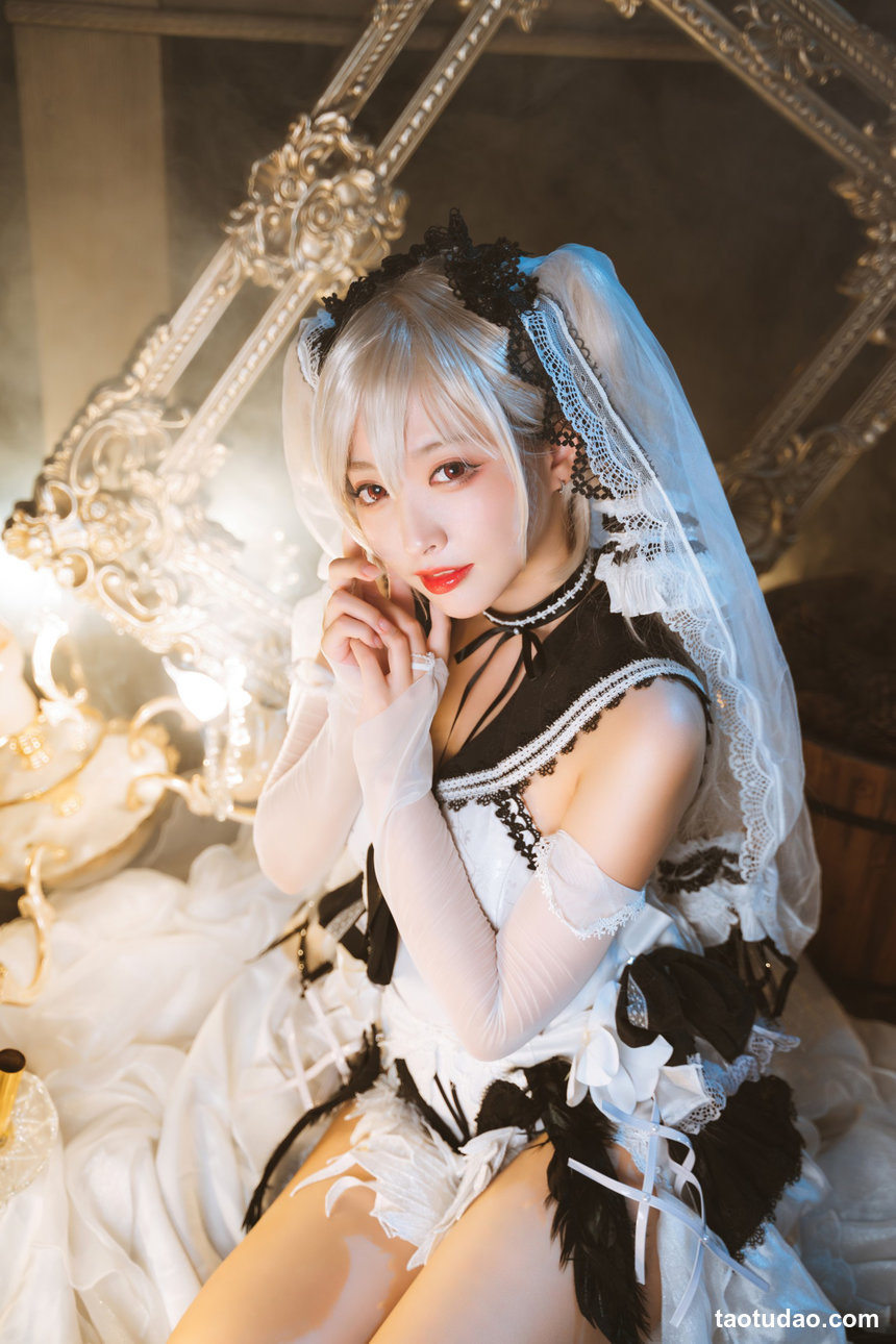 宮本桜 – NO.040 可畏礼服
